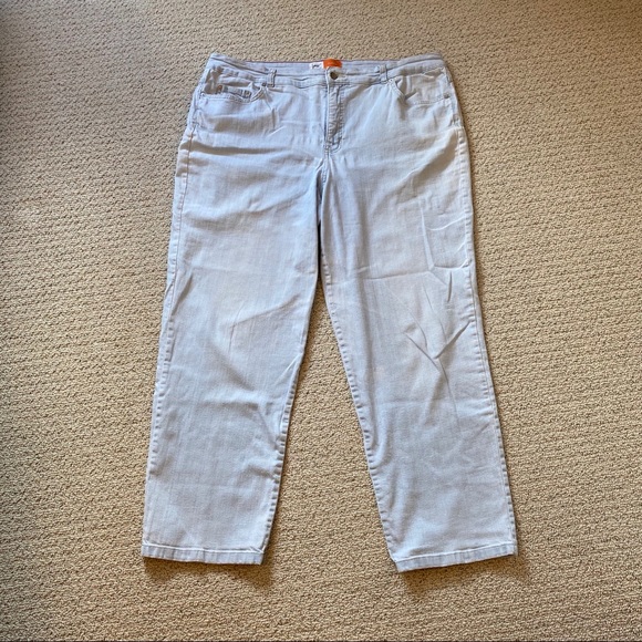 Just My Size Lightwash Jeans - Picture 1 of 3